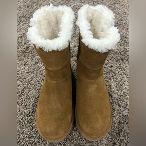 BRAND NEW WOMENS UGGS BY KOOLABURRA SZ 7